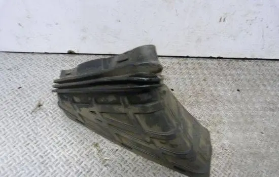 Audi A5 Sportback 8TA Air intake duct part 8K0129739