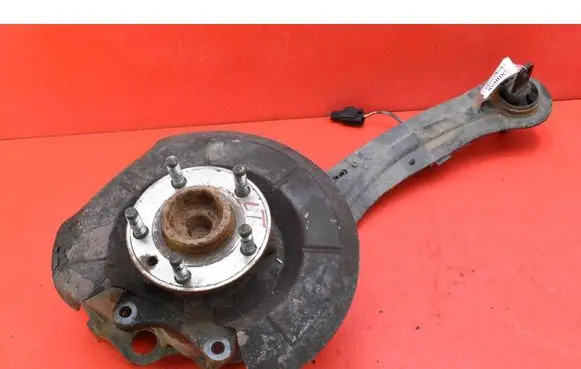 Volvo V40 Front wheel hub spindle knuckle