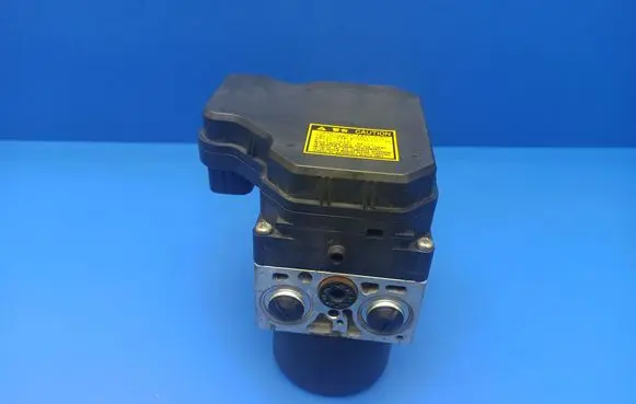 Lexus IS 220D-250-350 ABS Pump 4454053240 8954153110 1338008650