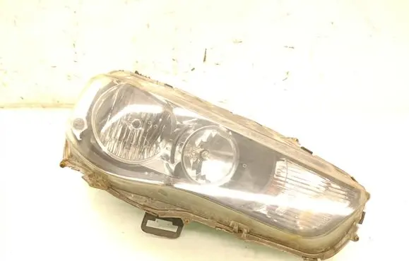 Mitsubishi Outlander Headlight/headlamp