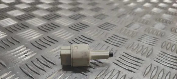 Toyota Avensis T250 Reversing light switch sensor 