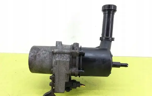 Peugeot 307 Power steering pump 9643192380