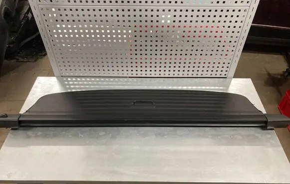Volkswagen PASSAT B6 Parcel shelf load cover 3C9867871