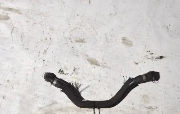 BMW X5 E70 Engine coolant pipe/hose