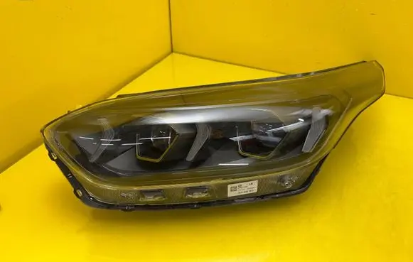KIA Ceed Headlight/headlamp 92101J7500