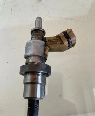 Toyota Corolla Verso AR10 Fuel injector 2371026010 003026G