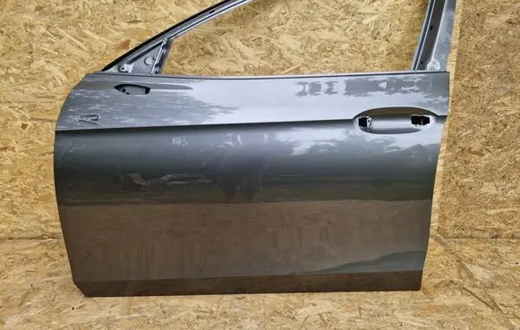 Volkswagen PASSAT B9 Front door 3J0831311B