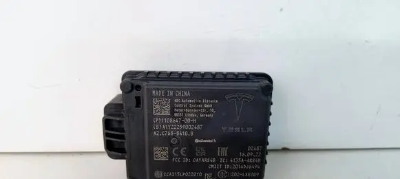 Tesla Model S Distronic sensor radar 1108647-00-H
