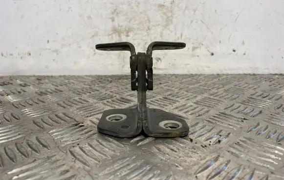 Jeep Grand Cherokee Front door upper hinge