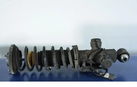 BMW 6 F06 Gran coupe Rear shock absorber/damper 6850963
