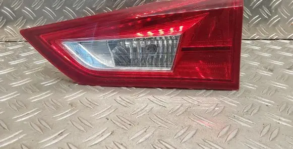 Toyota Auris E180 Tailgate rear/tail lights