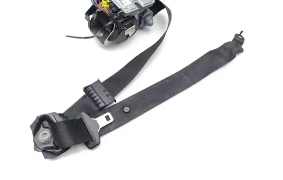 Mercedes-Benz CLS C219 Front seatbelt 2198600186