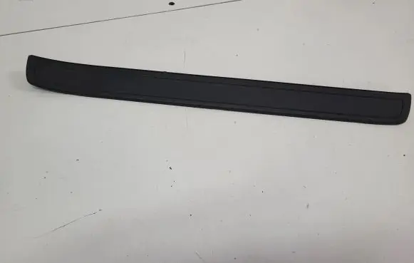 Toyota Verso Rear sill trim cover 679150F010