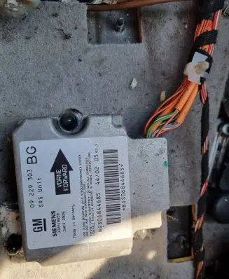Opel Zafira A Airbag control unit/module 09229303 BGS06844685 330518650