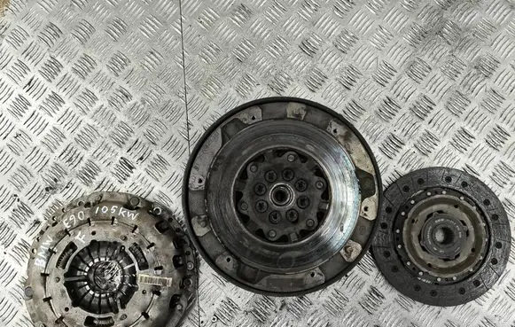 BMW 3 E90 E91 Clutch set kit 7577479 761562701