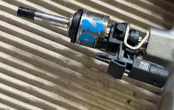 Fuel injector
