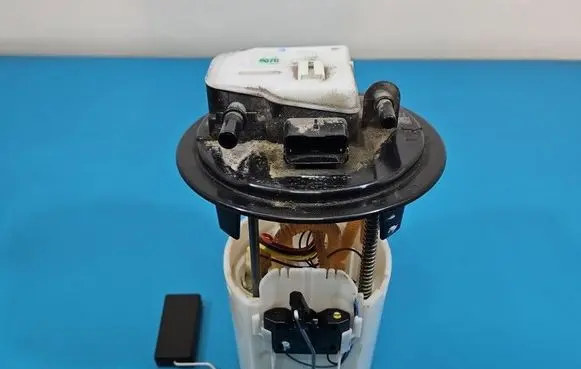 Peugeot 301 In-tank fuel pump 9811336680 IMPRK1566189