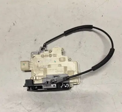 Seat Leon (1P) Rear door lock 1P0839015