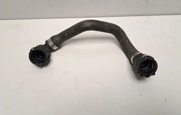 BMW i4 Engine coolant pipe/hose 8475696