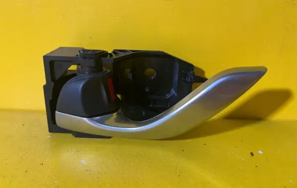 Mazda CX-5 Front door exterior handle