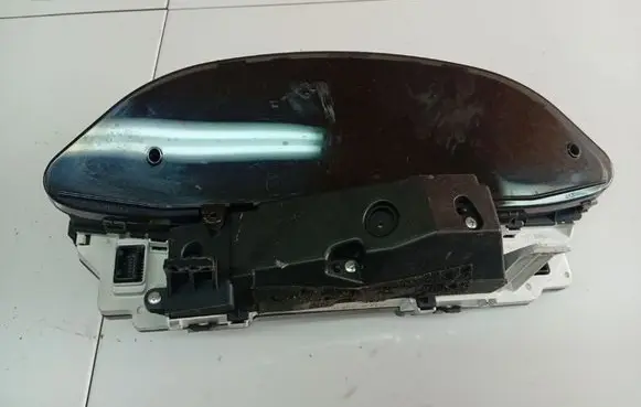 Toyota Yaris Speedometer (instrument cluster) 838000D660D