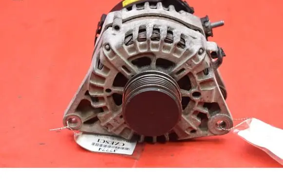 Hyundai i40 Generator/alternator 37300-2A800