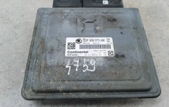 Skoda Fabia Mk2 (5J) Engine control unit/module ECU 
