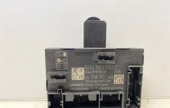Volkswagen PASSAT B8 Door control unit/module 5Q4959592C