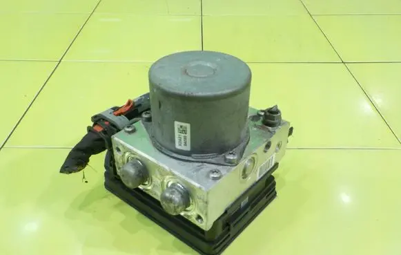 Skoda Rapid (NH) ABS Pump 54086975D 17AB92