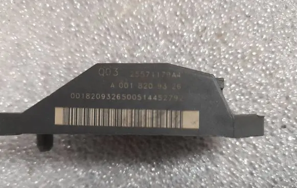 Mercedes-Benz E W211 Airbag deployment crash/impact sensor a0018209326 0018209326