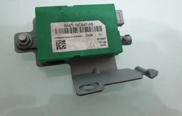 Ford Fiesta Aerial antenna amplifier BA6T18C847AB