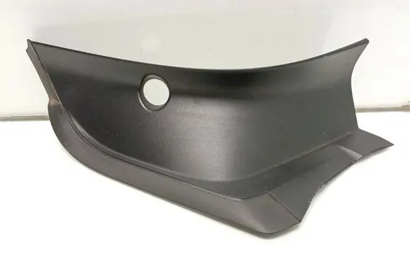 Polestar 2 Rear/tail light trim molding 32228374