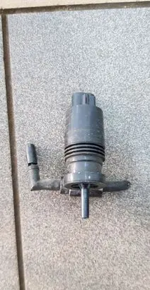 Dodge Nitro Windscreen/windshield washer pump