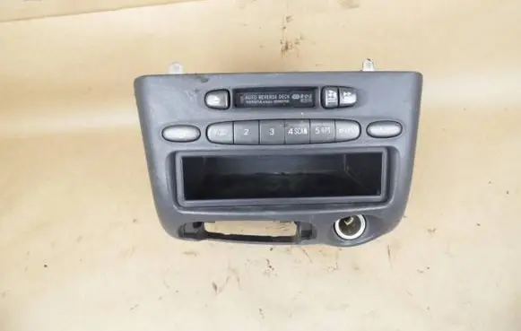 Toyota Yaris Radio/CD/DVD/GPS head unit 861200D022 1220002590D101