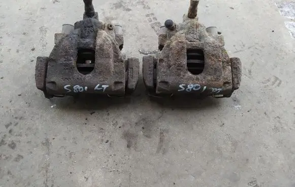 Volvo S60 Rear brake caliper