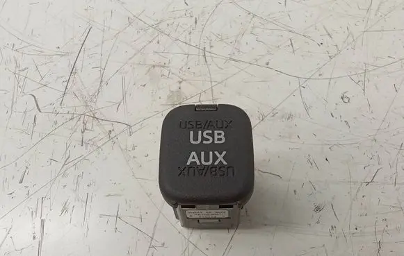 Mazda CX-5 AUX in-socket connector KD45669U0
