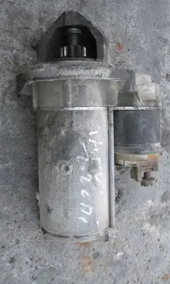 Mercedes-Benz Vito Viano W639 Starter motor 0051511301