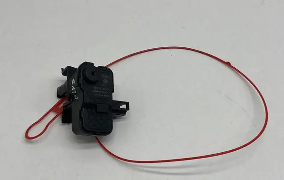 Porsche Cayenne (92A) Fuel tank cap lock 8K0862153H