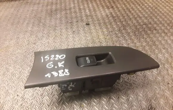 Lexus IS 220D-250-350 Electric window control switch 8403053020