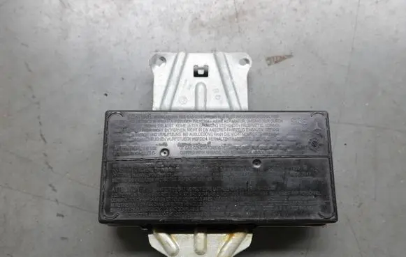 Mercedes-Benz C W202 Front door airbag 00062143E A1708600405