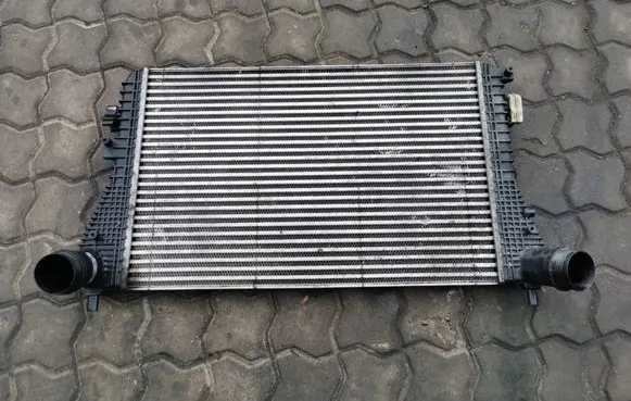 Volkswagen Golf VI Intercooler radiator 96568 1918 0014700