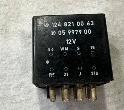 Mercedes-Benz E W124 Window wiper relay 1248210063