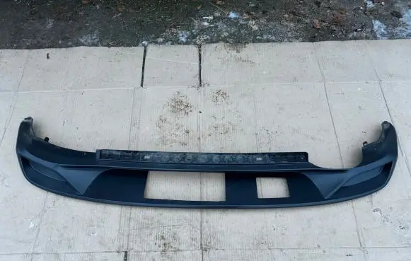 Volkswagen Golf VIII Rear bumper lower part trim 5h9807568
