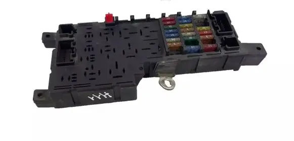 Volvo XC70 Fuse module 8678449
