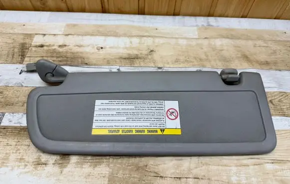 Sun visor