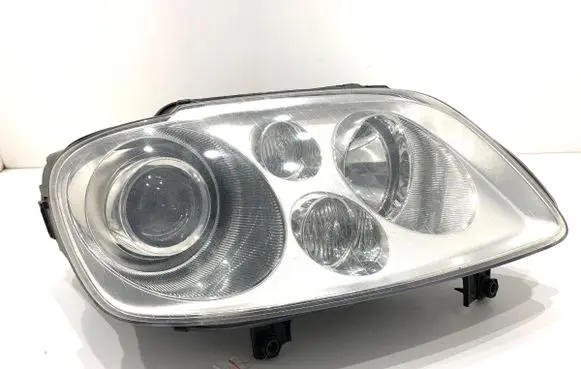 Volkswagen Touran I Headlight/headlamp 1T0941032K