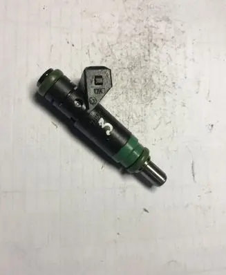 Ford Focus Fuel injector 98MFBA 9F593
