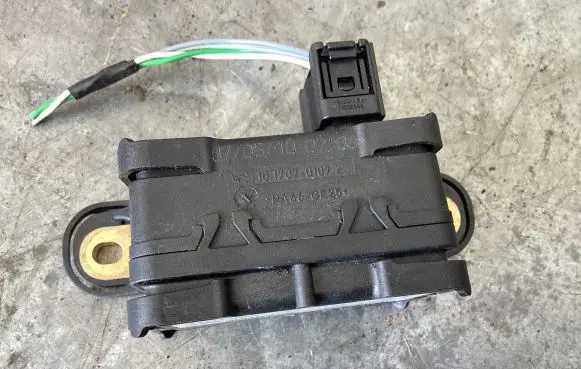 Volvo XC90 ESP acceleration yaw rate sensor 10170103813 Ds30g24u2f