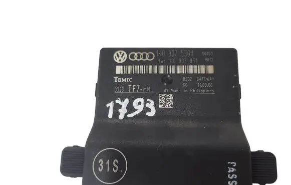 Volkswagen Golf V Gateway control module 1K0907530H 1K0907951