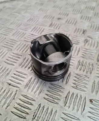 BMW 6 F12 F13 Piston N57